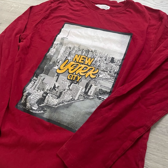 Zara New York Long Sleeve *Red* - Picture 2 of 4